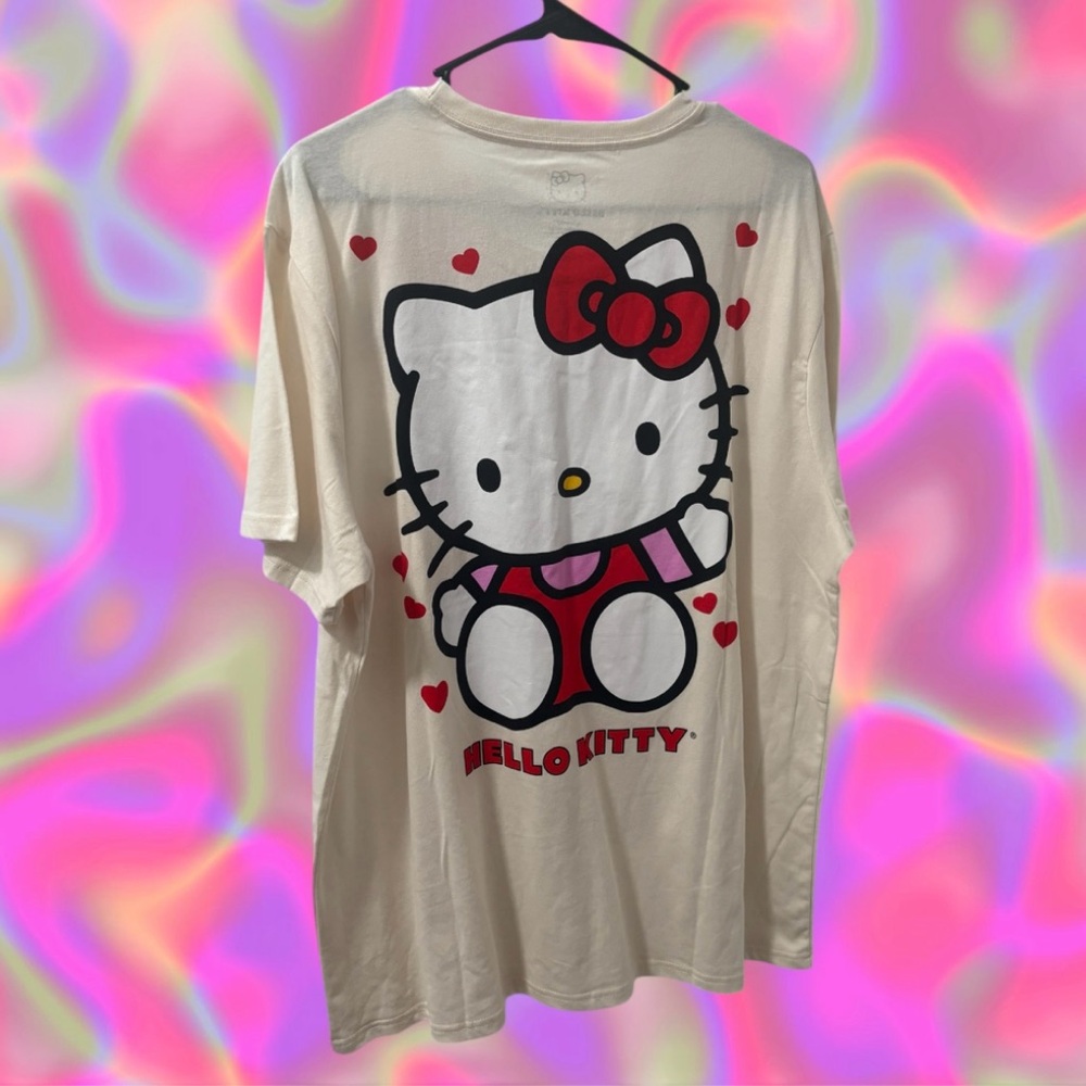 Hello Kitty by Sanrio Women’s Oversized Kawaii Graphic Tee NWT